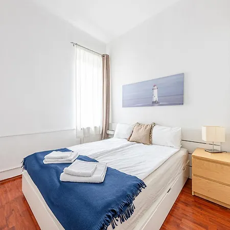 Rakoczi Ter Cozy Peaceful Ac, Metro 公寓 布达佩斯