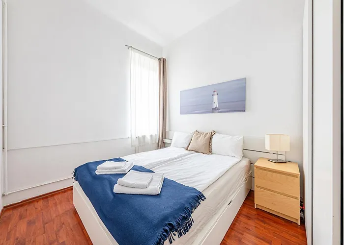 Rákóczi Tér Cozy Peaceful Ac, Metro Apartament Budapesta