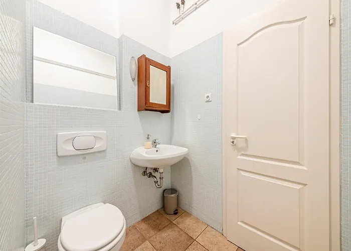 Rákóczi Tér Cozy Peaceful Ac, Metro Apartament Budapesta