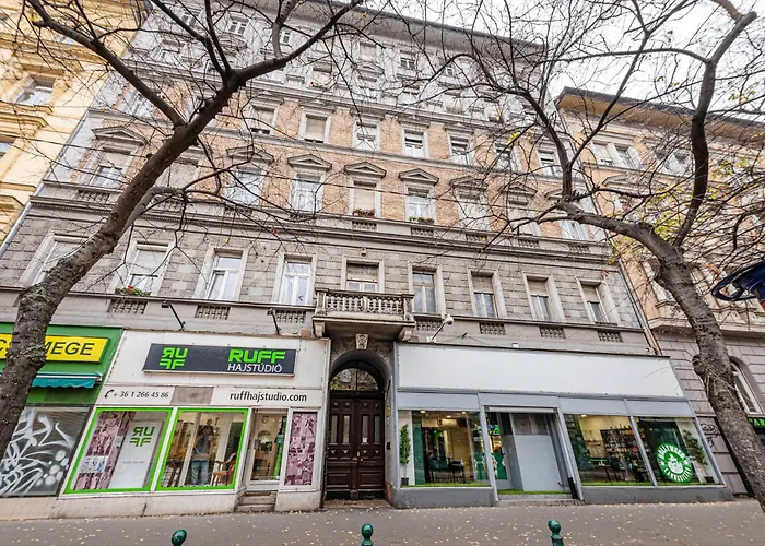 Rákóczi Tér Cozy Peaceful Ac, Metro Budapesta