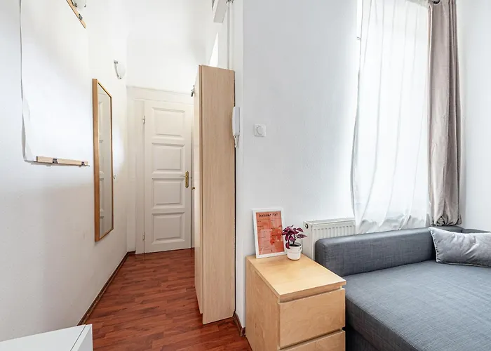 Rákóczi Tér Cozy Peaceful Ac, Metro Apartament *